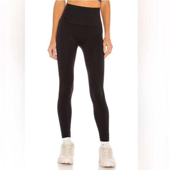 Spanx Look At Me Now Legging in Very Black - Picture 1 of 8